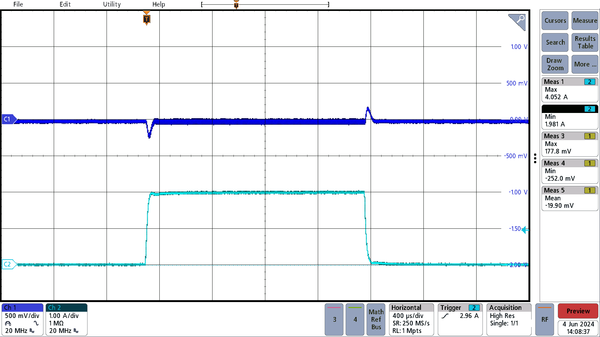 PMP23241 Load Transient Response, 12V Input, –7.5V
                    Output, 2A to 4A Load Step