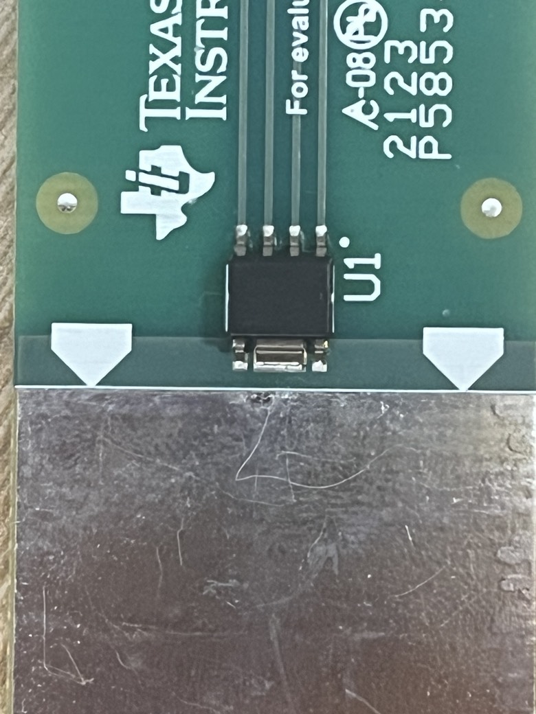  测试 PCB 上安装的 ISOTMP35