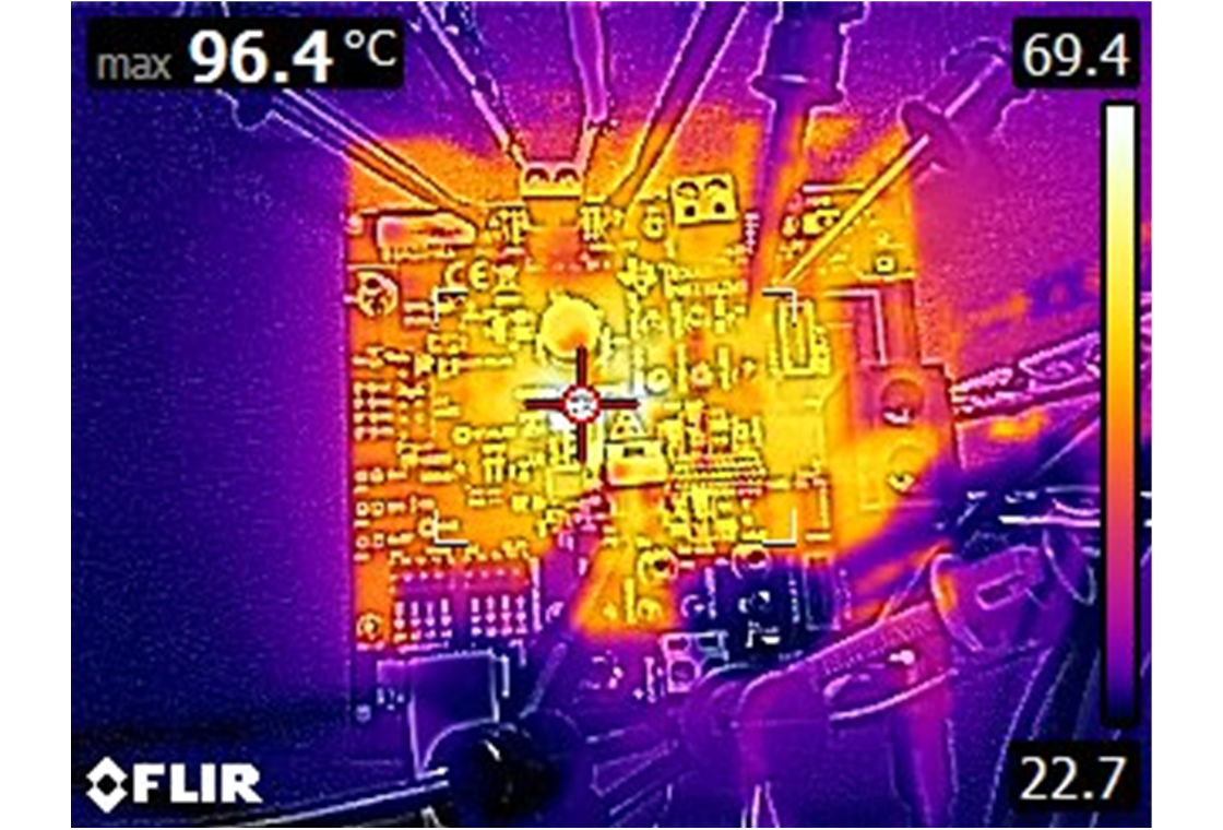 TPS544E27EVM 热特性，1MHz FCCM，外部 5V 辅助电源，40A 负载，无气流，浸泡 10 分钟