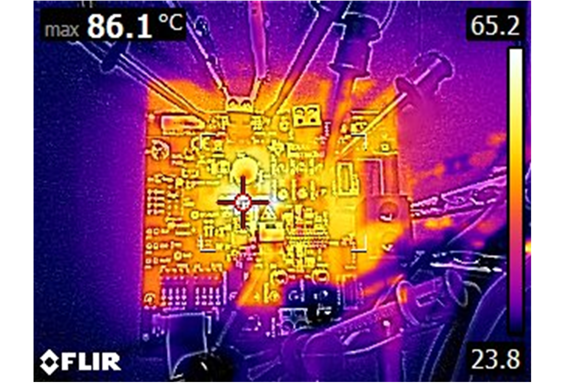 TPS544E27EVM 热特性，600kHz FCCM，外部 5V 辅助电源，40A 负载，无气流，浸泡 10 分钟